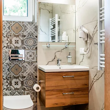 Nad Ujsciem Pokoje I Apartamenty Leba Exterior foto