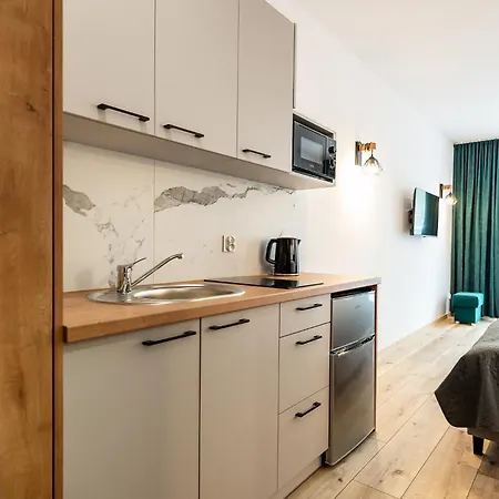 Nad Ujsciem Pokoje I Apartamenty Leba Exterior foto