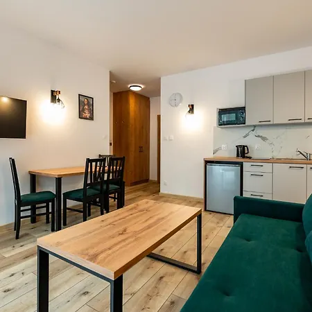 Nad Ujsciem Pokoje I Apartamenty Leba Exterior foto